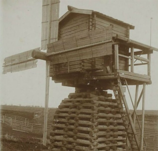 Rare Vintage Photos Of Dwellers Of The Russian North Over A Century Ago (24 pics)