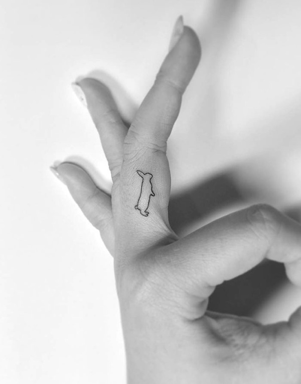 Examples Of Awesome Finger Tattoos (30 pics)