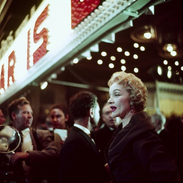 A Look Back at the Star-Studded World Premiere of ‘A Star Is Born’ (34 pics) A Look Back at the Star-Studded World Premiere of ‘A Star Is Born’ (34 pics)