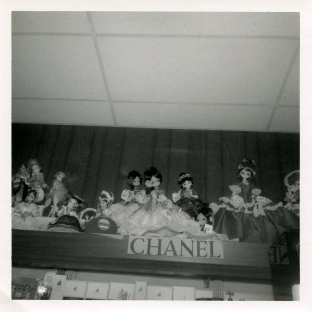 US Stores In The '60s (31 pics)