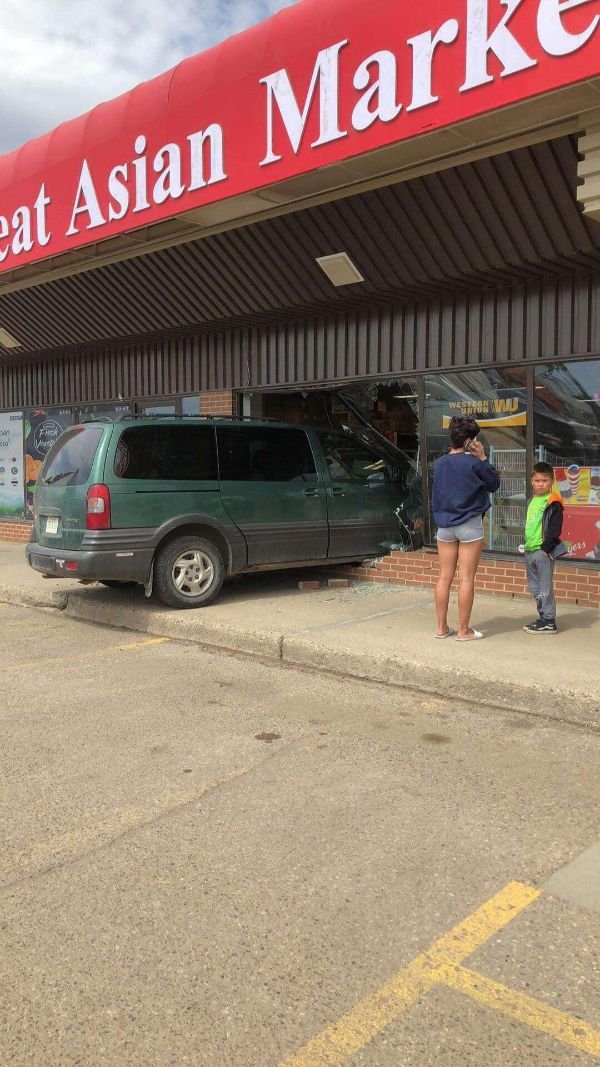 Driving Fails (25 pics)