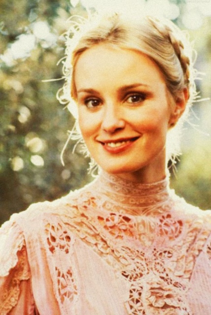 Young Jessica Lange in the 1970s and 1980s (39 pics)