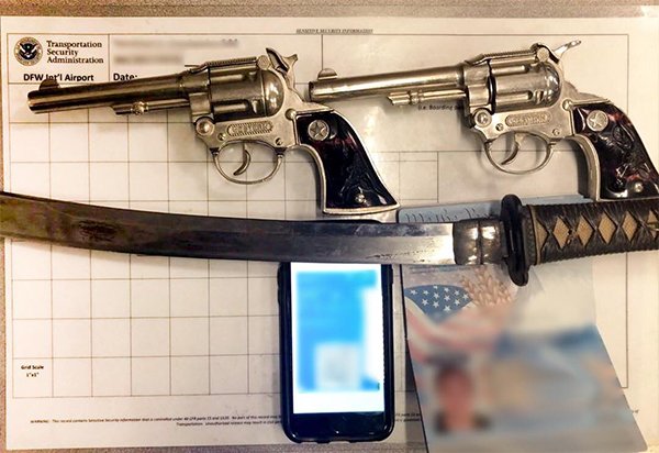 People Were Trying To Smuggle This Staff On Planes (39 pics)