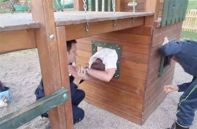 Adults At Childrens’ Playgrounds (36 pics)