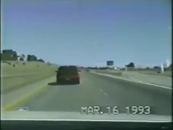 Truck Driver Helps The Police As Hard As He Can
