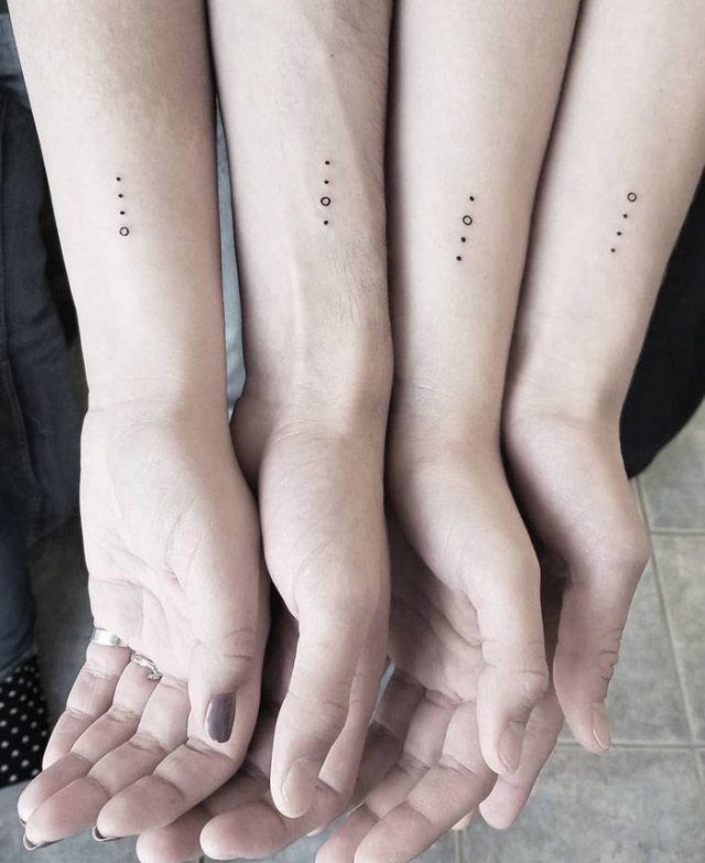 Awesome Matching Tattoos (50 pics)