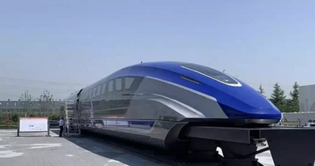 China's Maglev Train Prototype Has A Speed of 370 MPH (595 km/h) (12 pics)