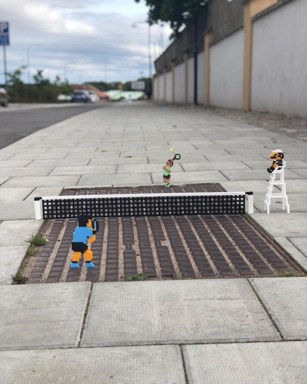 Pixel Street Art (45 pics)