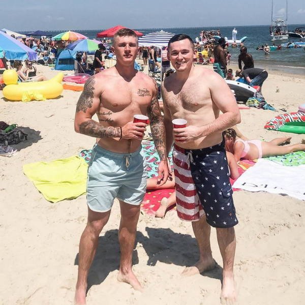 This Is How Memorial Day Tourists Destroy Virginia Beach (22 pics)