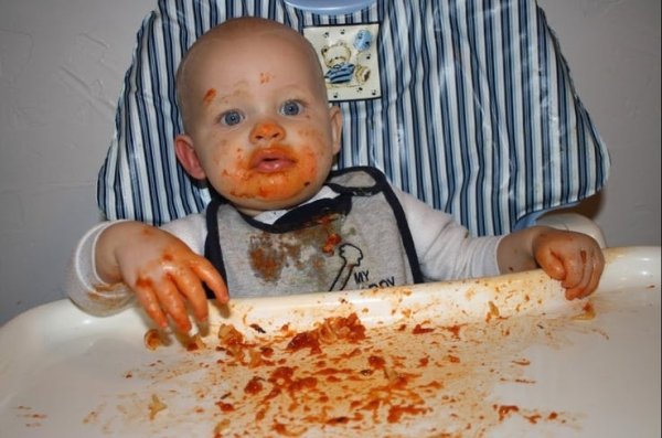 Hilarious Photos Of Babies Eating (30 pics)