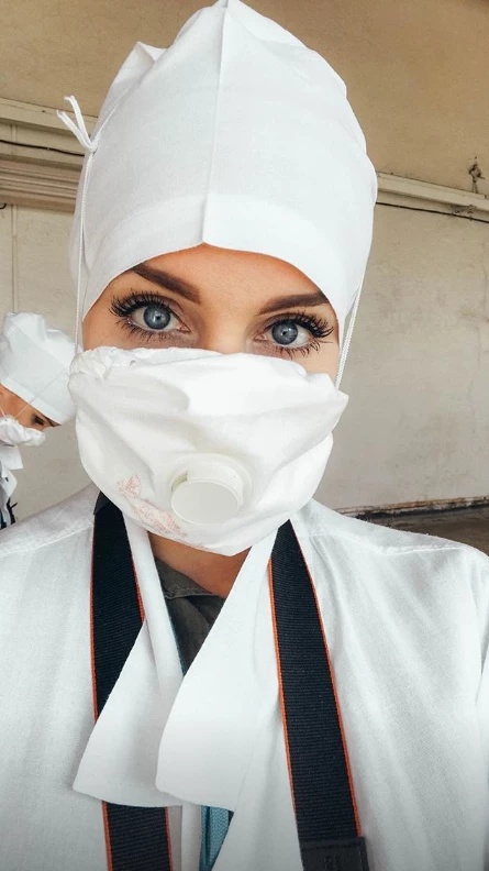 Instagram Influencers Slammed For Taking Sexy Selfies In Chernobyl (9 pics)