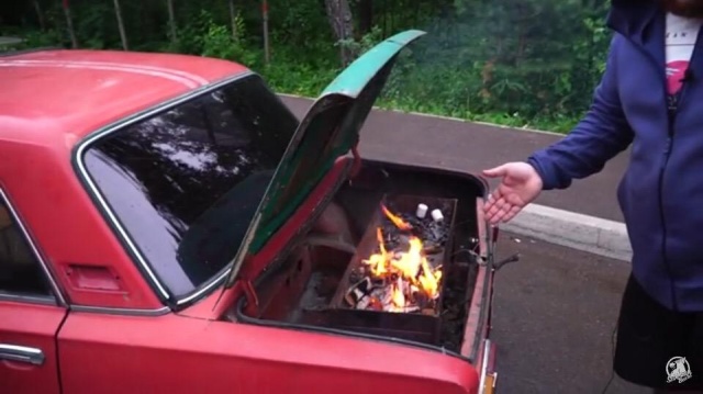 One And A Half Car From Russia (5 pics)