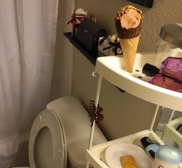Men And Women Are So Different (20 pics)
