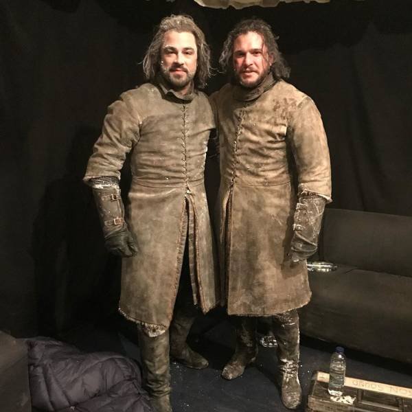 Actors And Their Stunt Doubles (23 pics)