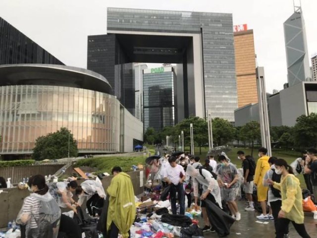 Recent Hong Kong Protests Don’t Even Look Like Protests (15 pics)