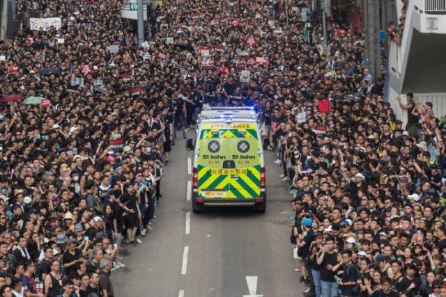 Recent Hong Kong Protests Don’t Even Look Like Protests (15 pics)