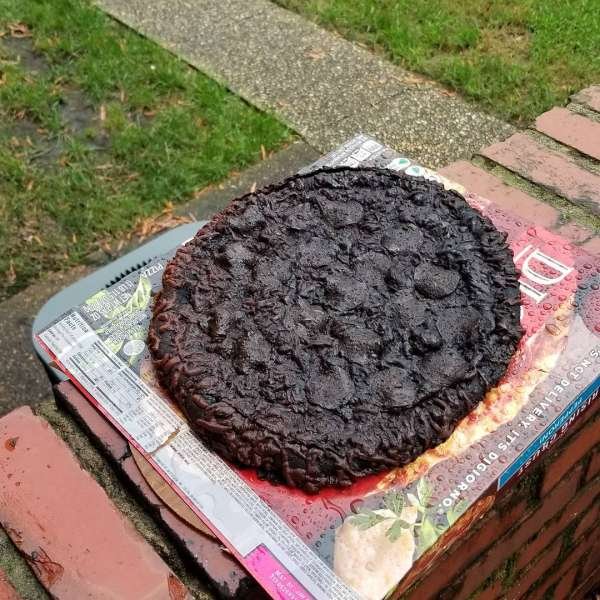 Pizza Fails And Wins (32 pics)