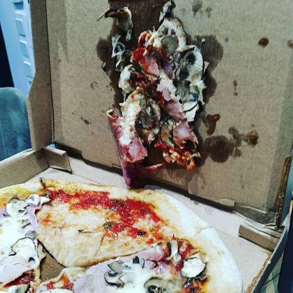 Pizza Fails And Wins (32 pics)