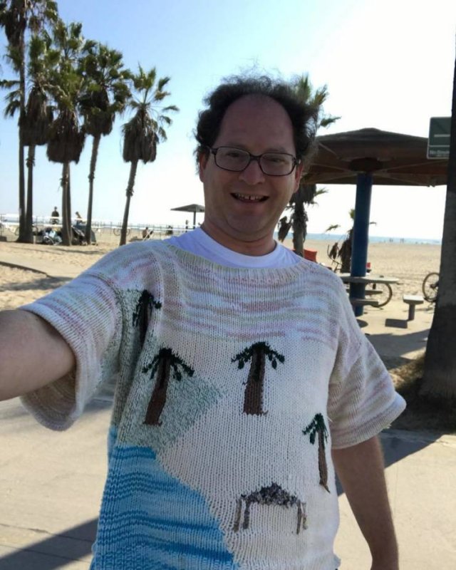 Guy Creates Sweater Copies Of Famous Places And Then Travels There (24 pics) Guy Creates Sweater Copies Of Famous Places And Then Travels There (24 pics)