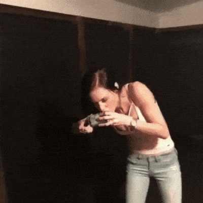 Women And Alcohol (18 pics)