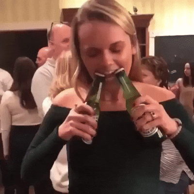 Women And Alcohol (18 pics)