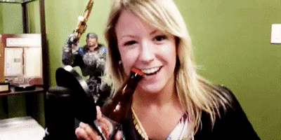 Women And Alcohol (18 pics)