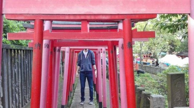 It's Difficult To Be Tall In Japan (30 pics)
