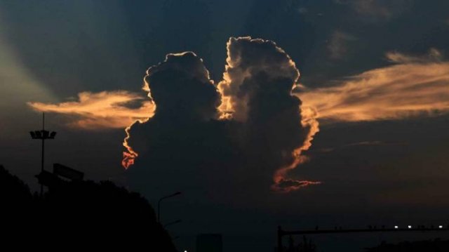 Sky Can Be Beautiful (24 pics) Sky Can Be Beautiful (24 pics)