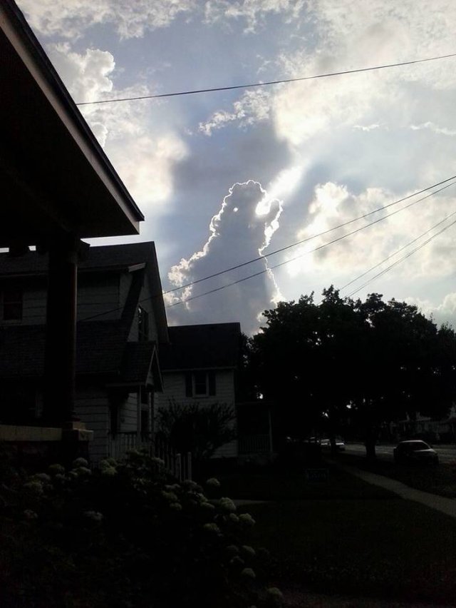 Sky Can Be Beautiful (24 pics) Sky Can Be Beautiful (24 pics)
