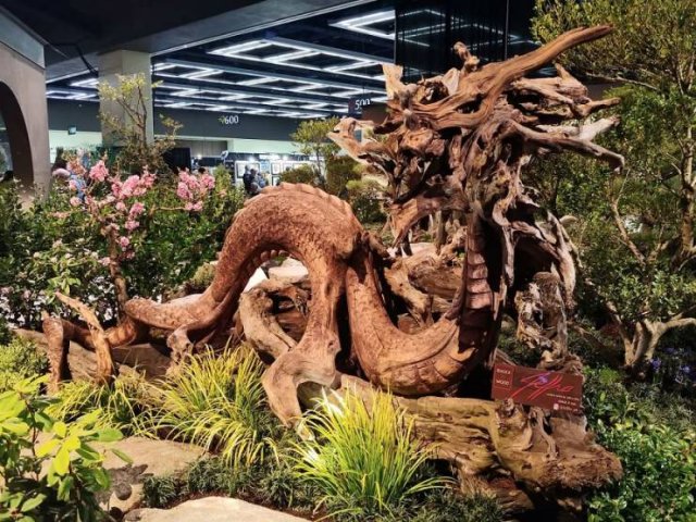 Artist Creates Sculptures Solely Out Of Wood He Finds On Beaches (30 pics)