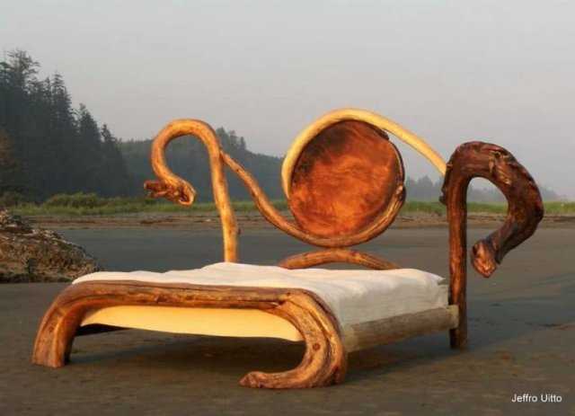 Artist Creates Sculptures Solely Out Of Wood He Finds On Beaches (30 pics)