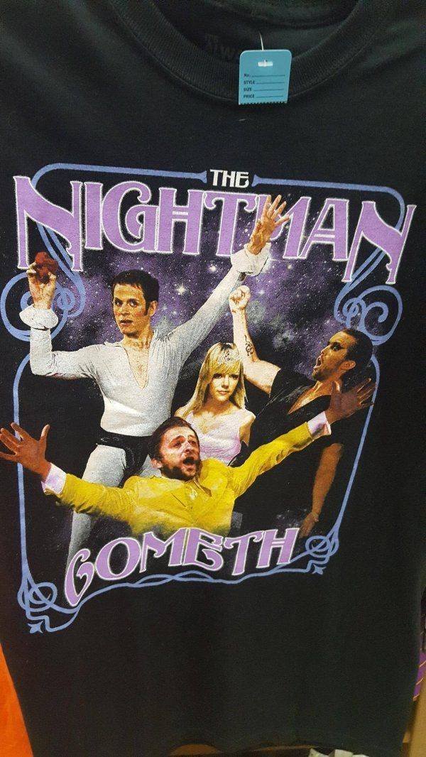 Found At Thrift Shops (35 pics)