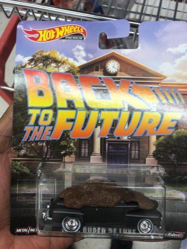 Found At Thrift Shops (35 pics)