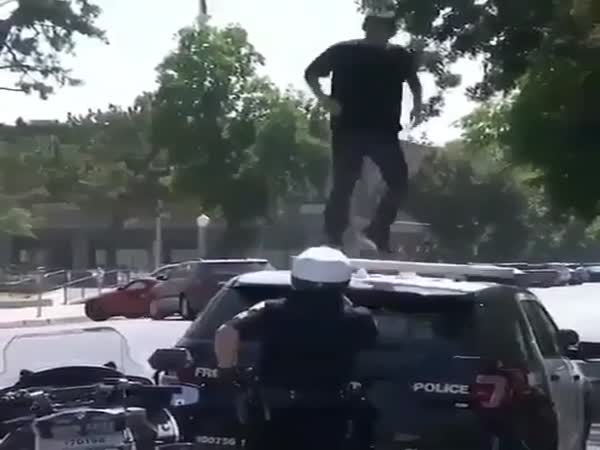 Idiots... Idiots Everywhere...