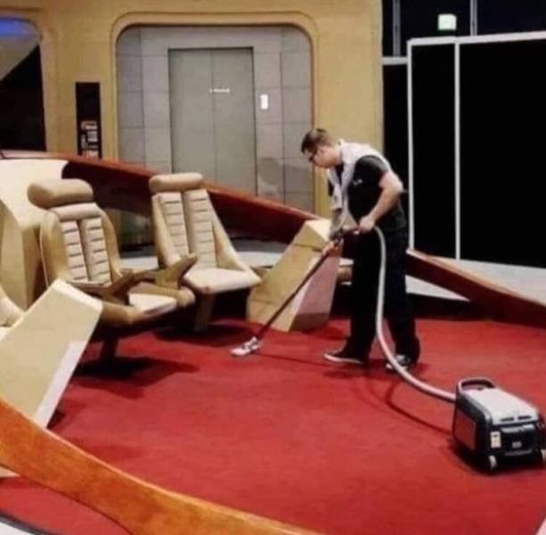 “Star Trek” Memes (37 pics)