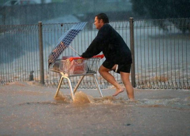 You Know Nothing About Extreme Weather (27 pics)