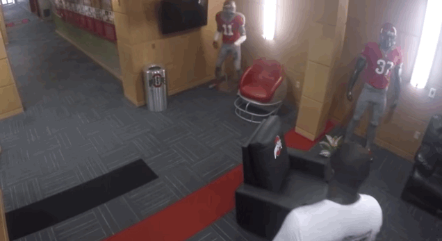 Good Pranks (14 gifs)