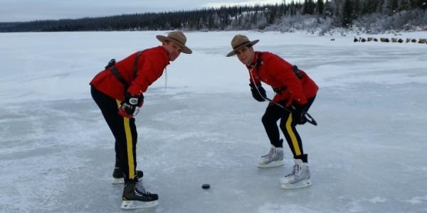 Welcome To Canada (30 pics)