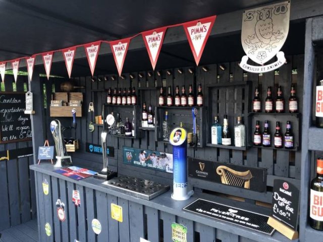 Bar From Pallets (15 pics)