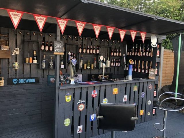 Bar From Pallets (15 pics)