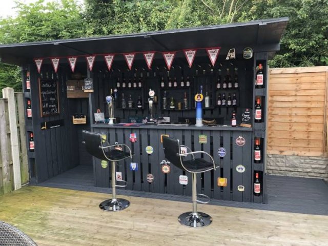 Bar From Pallets (15 pics)