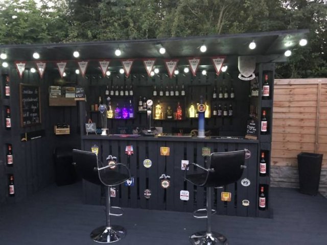 Bar From Pallets (15 pics)