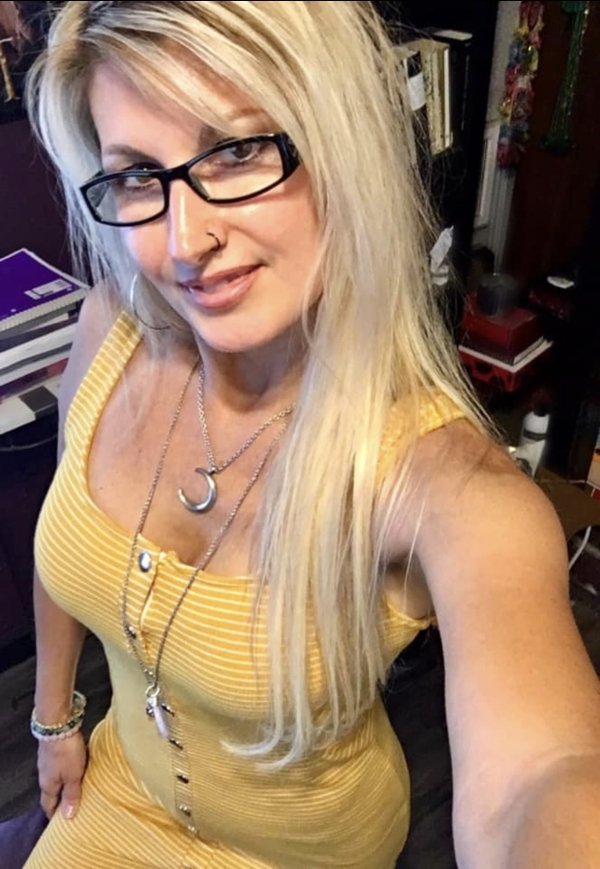 The Hottest Dresses Ever (48 pics)