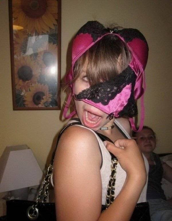 Getting Drunk (47 pics)