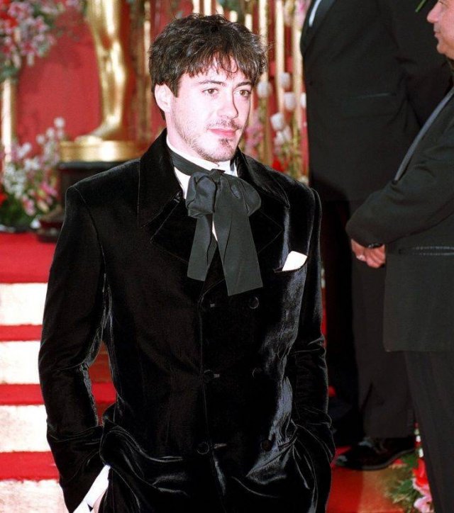 What Celebs Have Been Doing At The End Of The Last Century (24 pics) What Celebs Have Been Doing At The End Of The Last Century (24 pics)