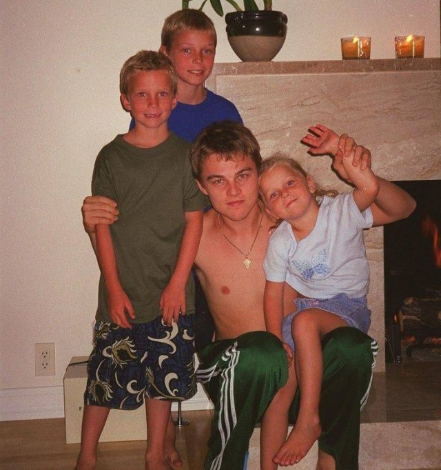 What Celebs Have Been Doing At The End Of The Last Century (24 pics) What Celebs Have Been Doing At The End Of The Last Century (24 pics)