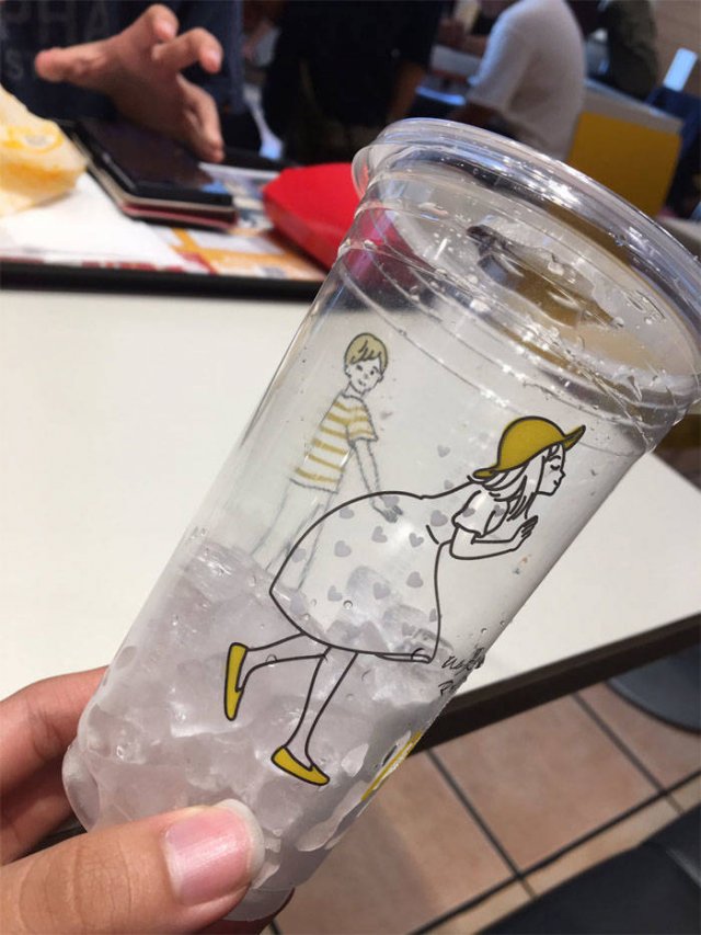 Japanese McDonald Introduced A New Cup Design... (13 pics)