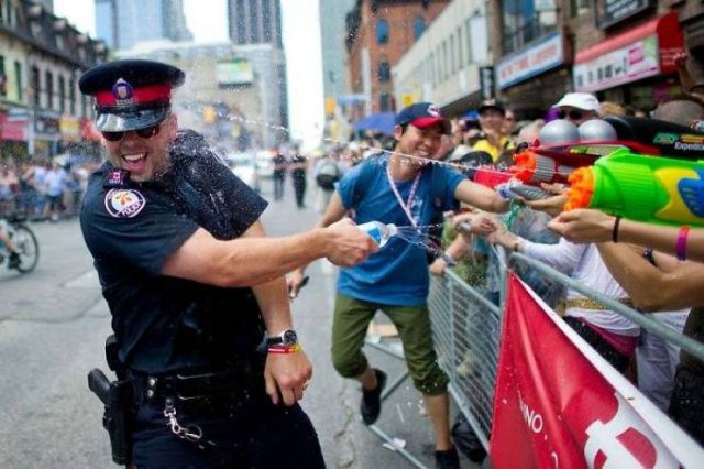 You Know You In Canada When You See Something Like This (50 pics)