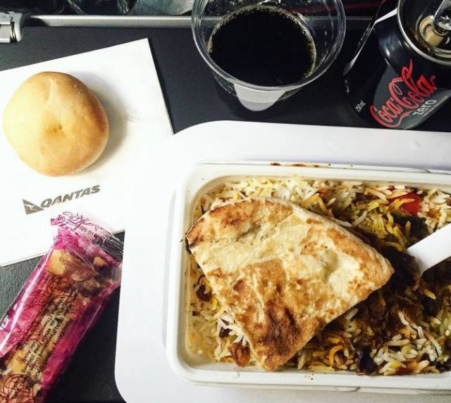 Economy Class Food Vs Business Class Food (38 pics)