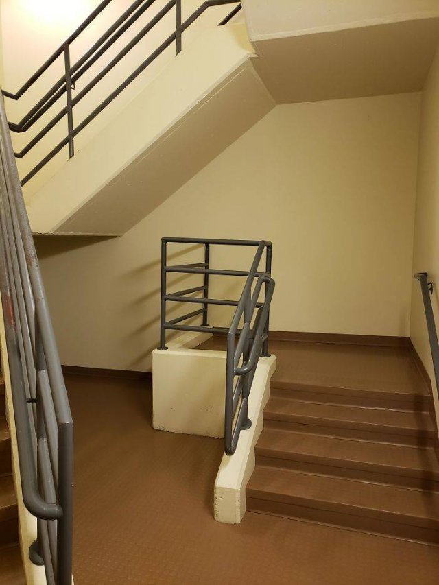 The Worst Stairs Ever. Which One Are Your Favorite? (40 pics)